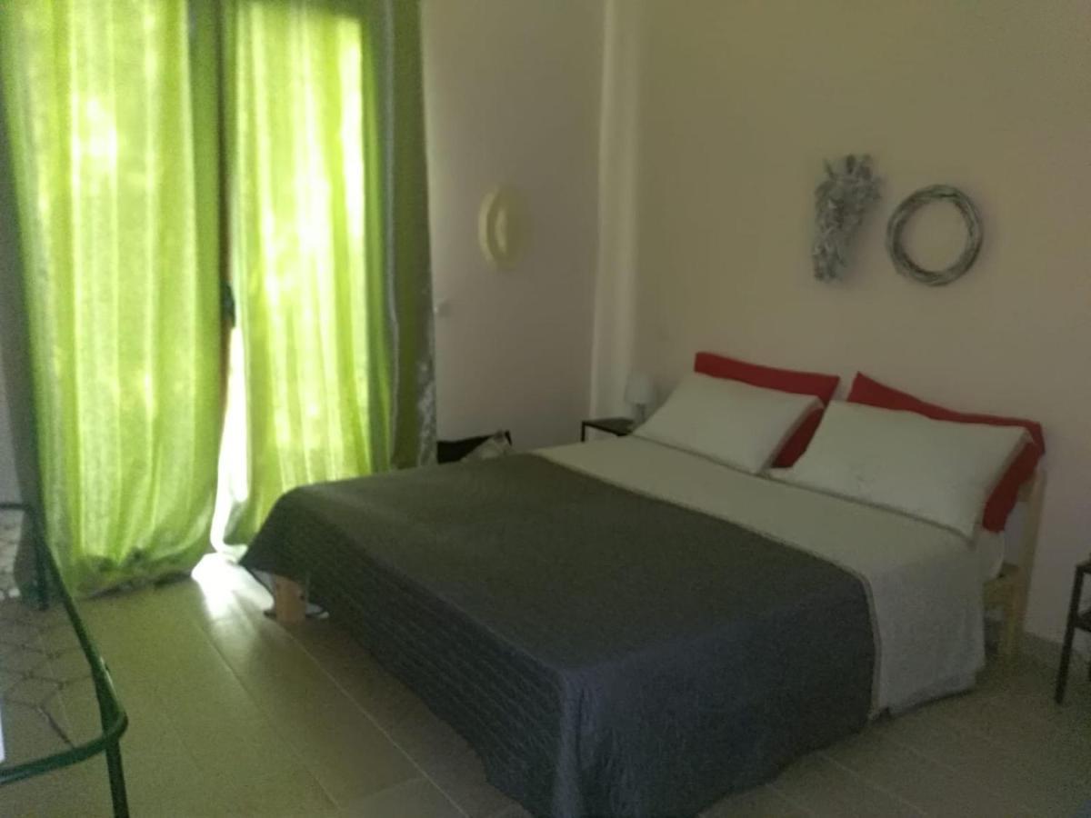 מרינה די קמרוטה B&B L'Ulivo מראה חיצוני תמונה